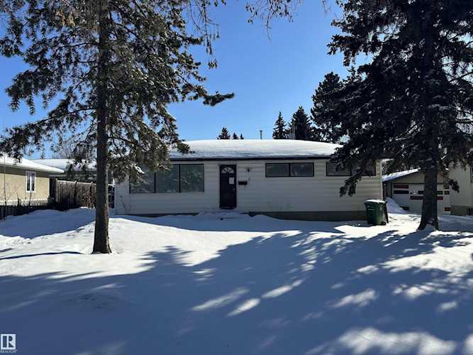 8 Sheridan Drive, St. Albert, AB T8N 0J2