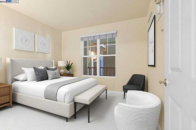 1121 40th Street #4201, Emeryville, CA 94608-3766