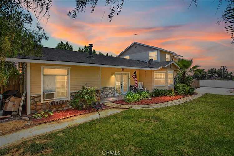 375 E County Line Rd, Calimesa, CA 92320