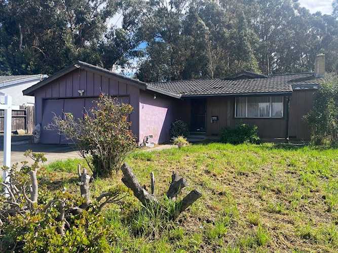 2286 Meadowlark St, San Pablo, CA 94806