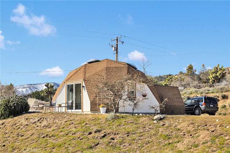 8322 Lebec Rd, Pinon Hills, CA 92372