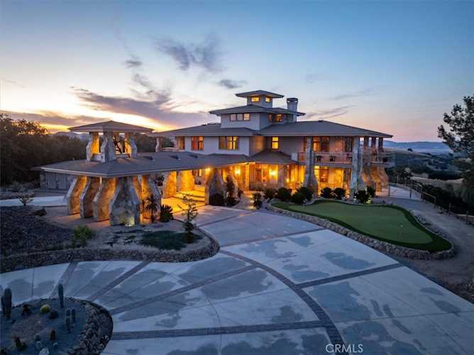 76346 Bryson Hesperia Rd, Bradley, CA 93426