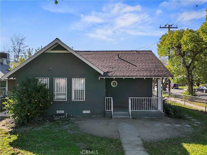 597 W 21st, San Bernardino, CA 92405