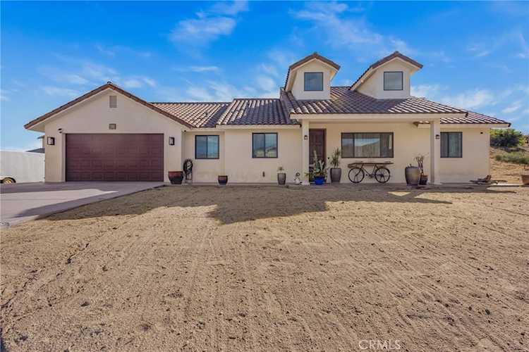 49111 Paradise, Morongo Valley, CA 92256