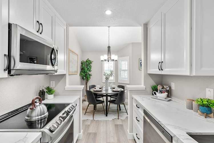 8170 Mountain View Dr #F, Pleasanton, CA 94588