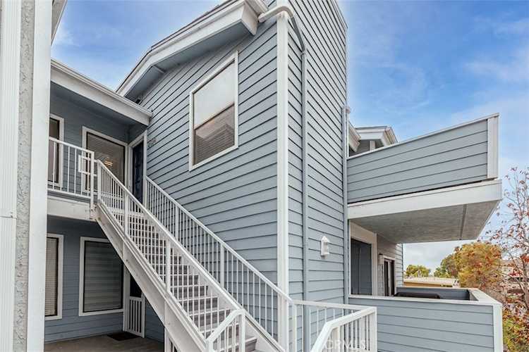 16960 Algonquin Street #2-304, Huntington Beach, CA 92649