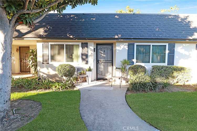 1318 Victoria #B, Fullerton, CA 92831