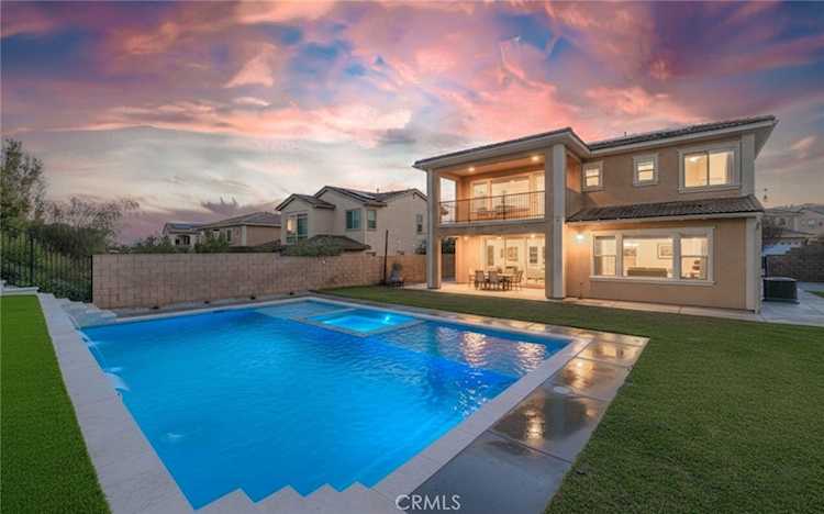 5924 Nisa Dr, Chino Hills, CA 91709