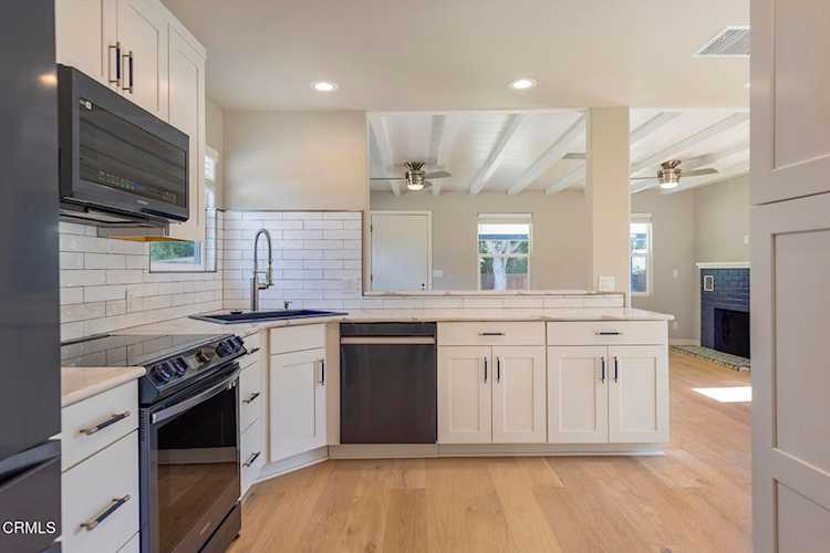 171 S Pueblo Ave, Ojai, CA 93023