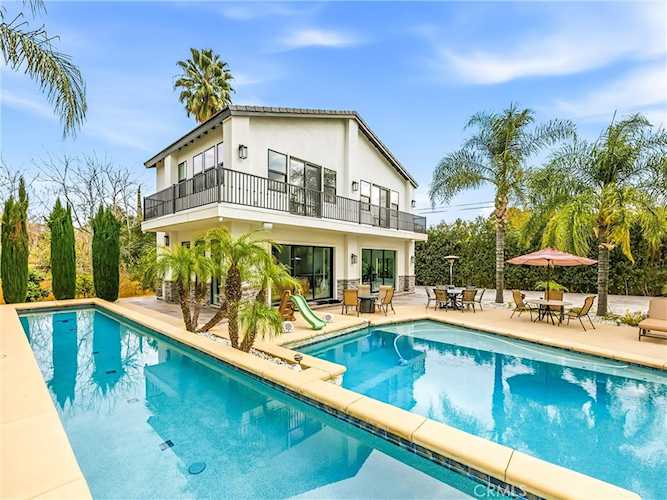 215 San Rafael St, Redlands, CA 92373