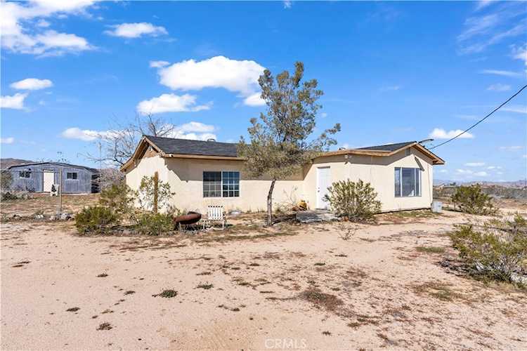 1754 Fortuna Ave, Landers, CA 92285