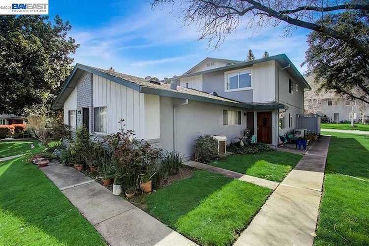 2134 Arroyo Ct #3, Pleasanton, CA 94588