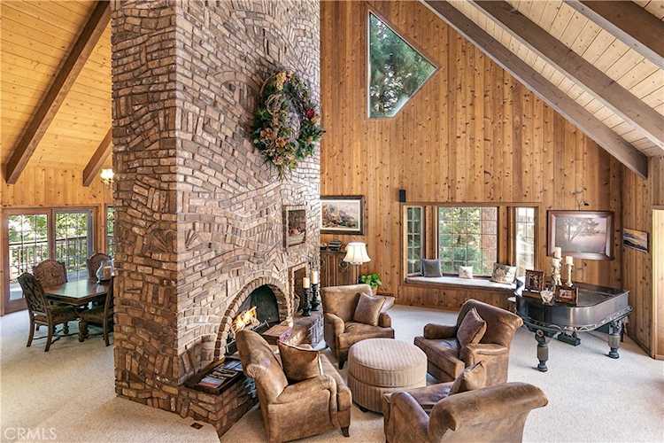 27421 Cedarwood Drive, Lake Arrowhead, CA 92352