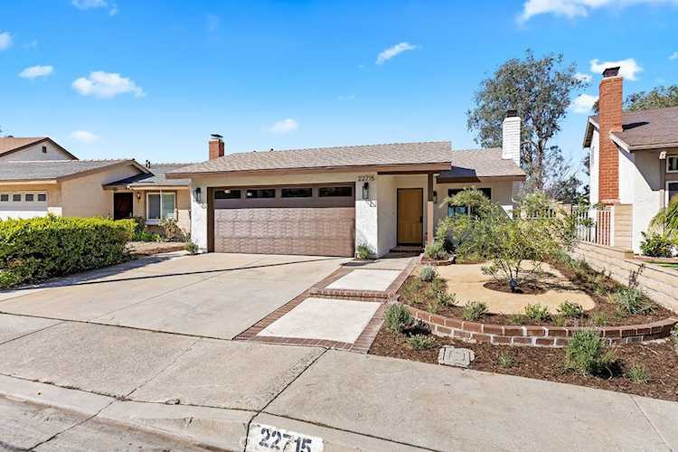 22715 Via Santigo, Mission Viejo, CA 92691