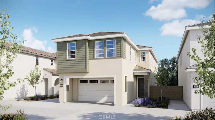 2022 Pyrenes Place, Santa Paula, CA 93060