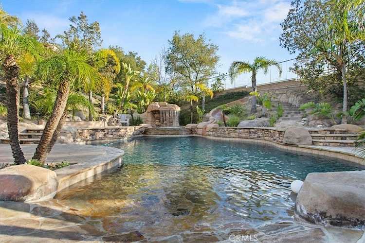 3308 Crosspointe Ct, Simi Valley, CA 93065