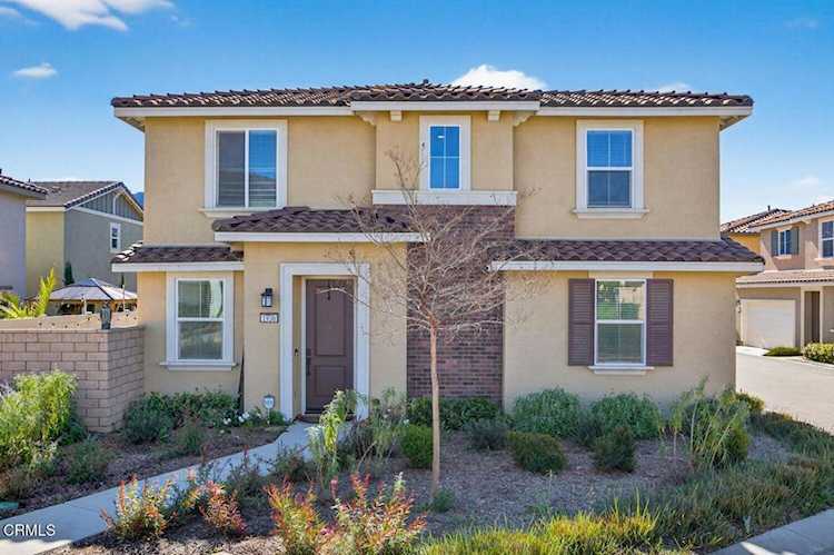 1936 Tangelo Way, Santa Paula, CA 93060