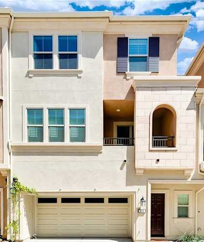 606 White Oaks, Lake Forest, CA 92610