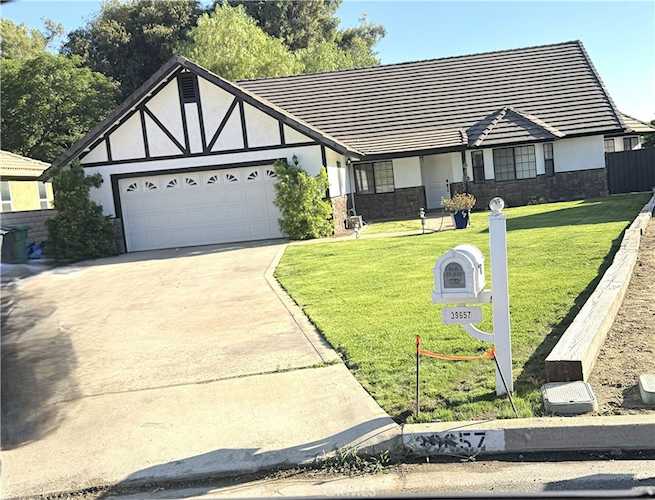 39657 Baldi Ct, Cherry Valley, CA 92223