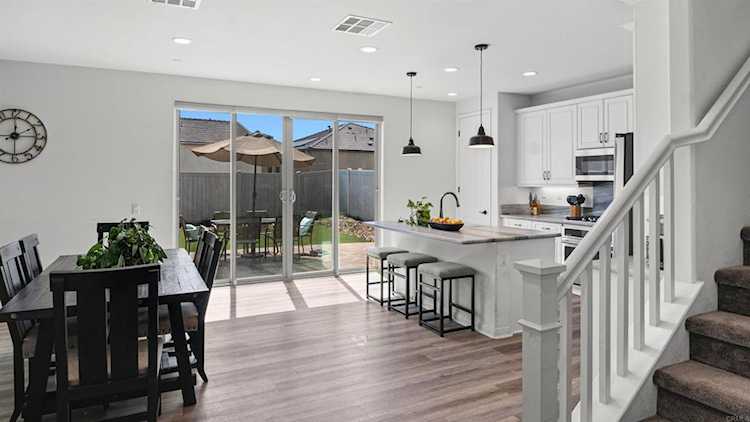 27924 Barley Ct, Valley Center, CA 92082