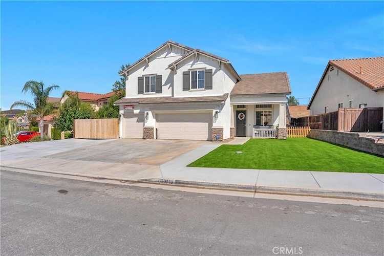 33778 Wagon Train Dr, Wildomar, CA 92595