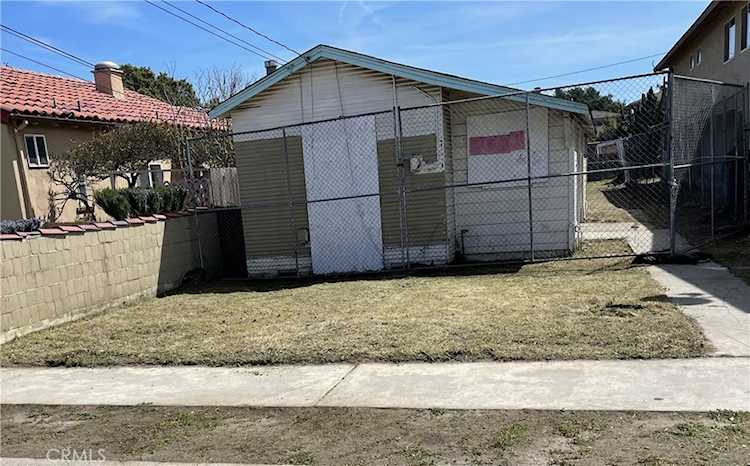 717 Oak Ave, Greenfield, CA 93927