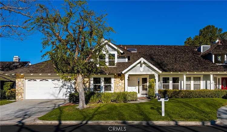 11 Thunder Trl #6, Irvine, CA 92614