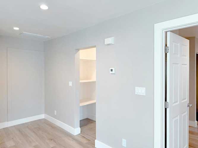 7051 Eigleberry St, Gilroy, CA 95020