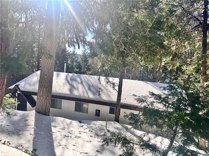 25286 North, Twin Peaks, CA 92391