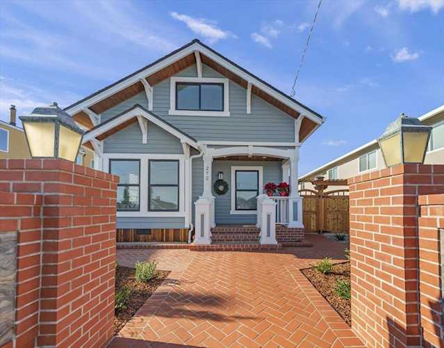 272 Clay St, Monterey, CA 93940