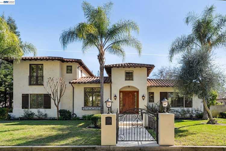 1439 Vine Ln, Alamo, CA 94507