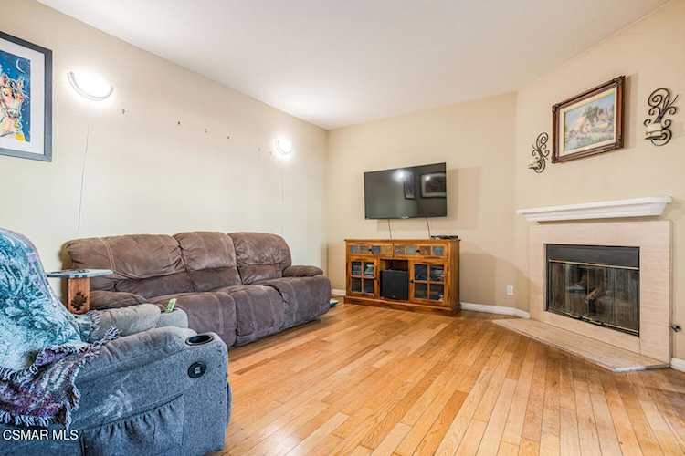 5782 Oak Bank Trl #103, Oak Park, CA 91377