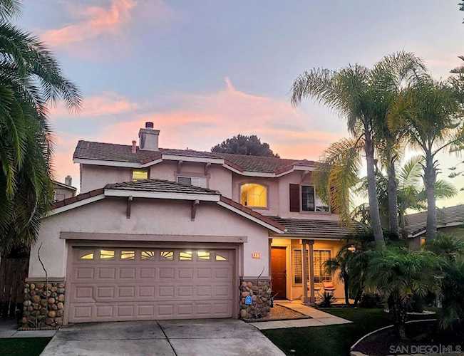663 Hillhaven Dr, San Marcos, CA 92078
