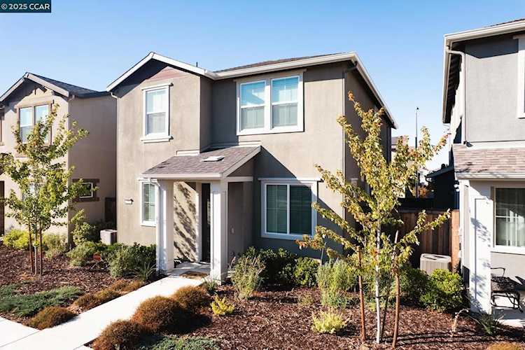 1412 Sanctuary St, Pittsburg, CA 94565