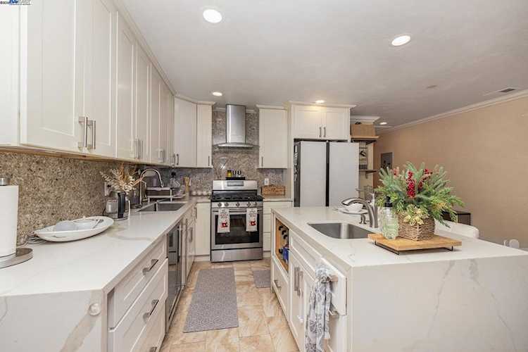 2036 Brookside Dr, San Pablo, CA 94806