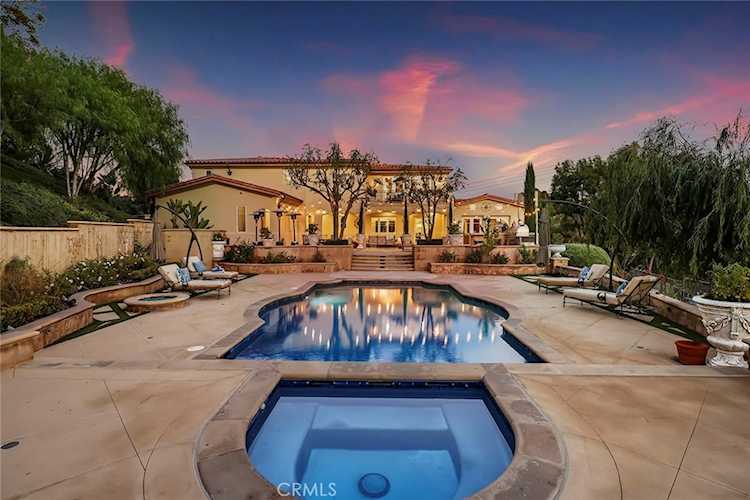 481 S Mohler Dr, Anaheim Hills, CA 92808