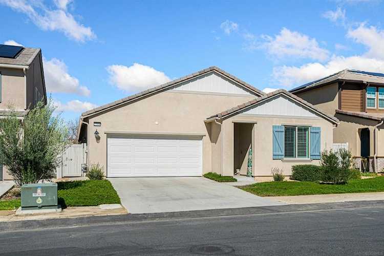 27936 Autumn Ct, Valley Center, CA 92082