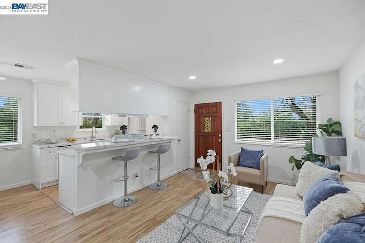 2204 Segundo Ct #4, Pleasanton, CA 94588