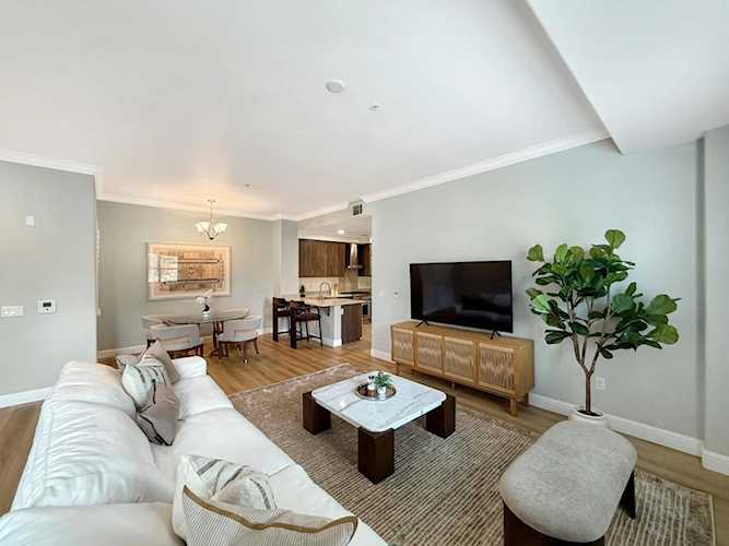 538 S Mathilda Ave #301, Sunnyvale, CA 94086