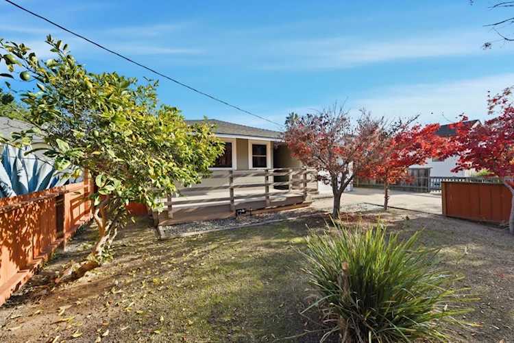 976 2nd Ave, Redwood City, CA 94063