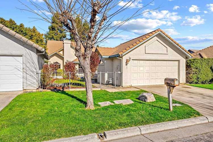 1165 Lerma Ln, Gilroy, CA 95020