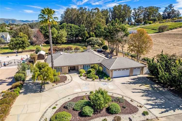 1089 Olympic, Nipomo, CA 93444