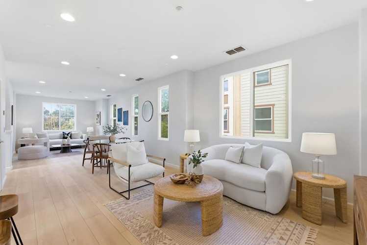 247 Peppermint Tree Terrace #5, Sunnyvale, CA 94086