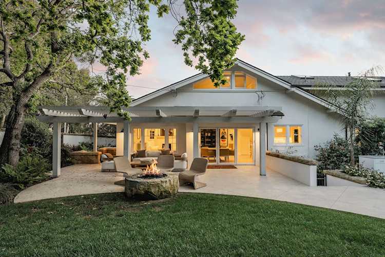 145 Butterfly Ln, Montecito, CA 93108