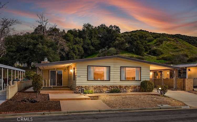 10322 Chisholm Trl, Cherry Valley, CA 92223