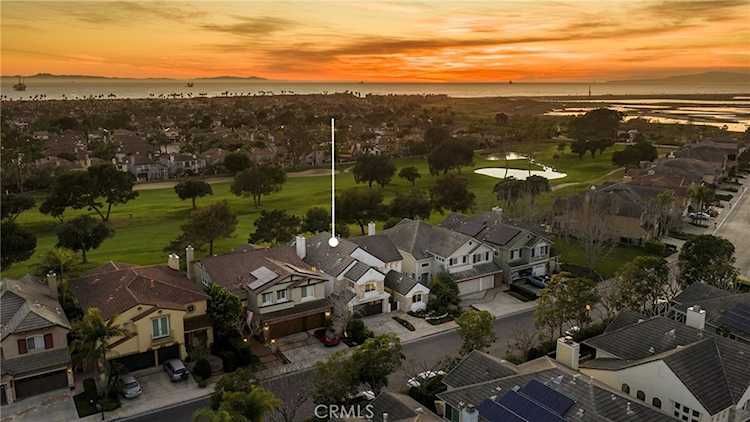 6300 Forester Dr, Huntington Beach, CA 92648