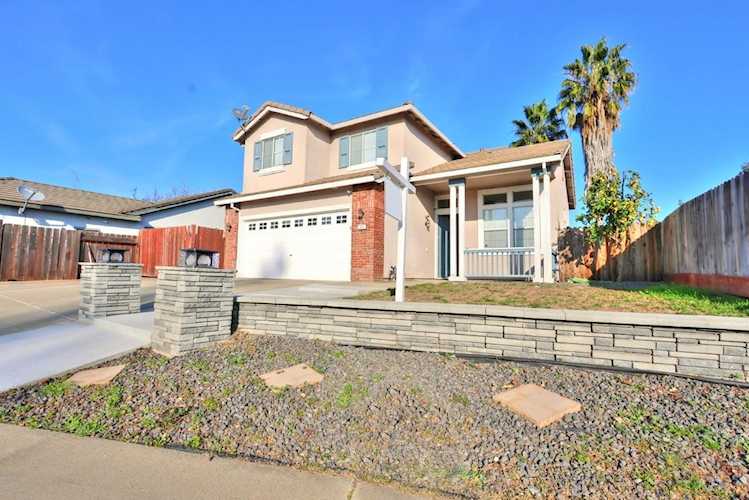 975 Rossburn Way, Galt, CA 95632