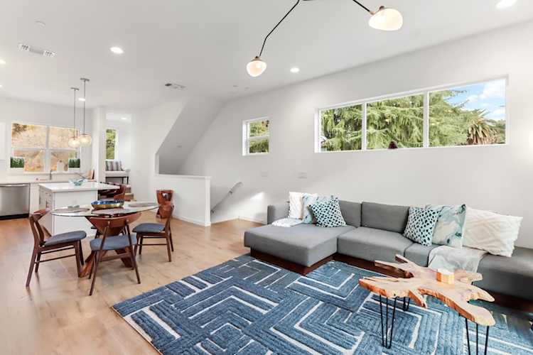 425 Outrigger Lane, West Sacramento, CA 95605