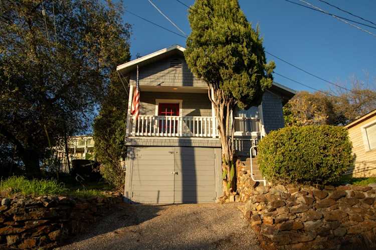 121 Aeolia Drive, Auburn, CA 95603