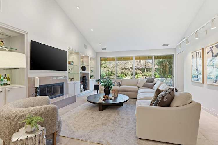 1957 Empire Oaks Court, Gold River, CA 95670